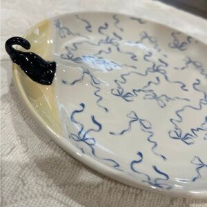 RARE Urban Outfitters Lana Pattern Plate “Hiding Cat” 8 in. Discontinued